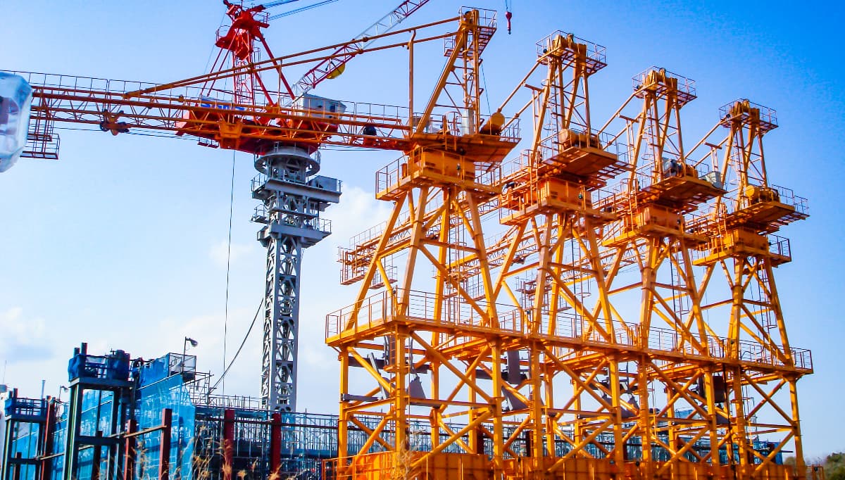 スケータークレーン 土砂ホッパー一体型