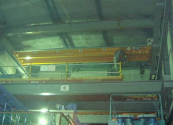 天井クレーン4.8t.jpg